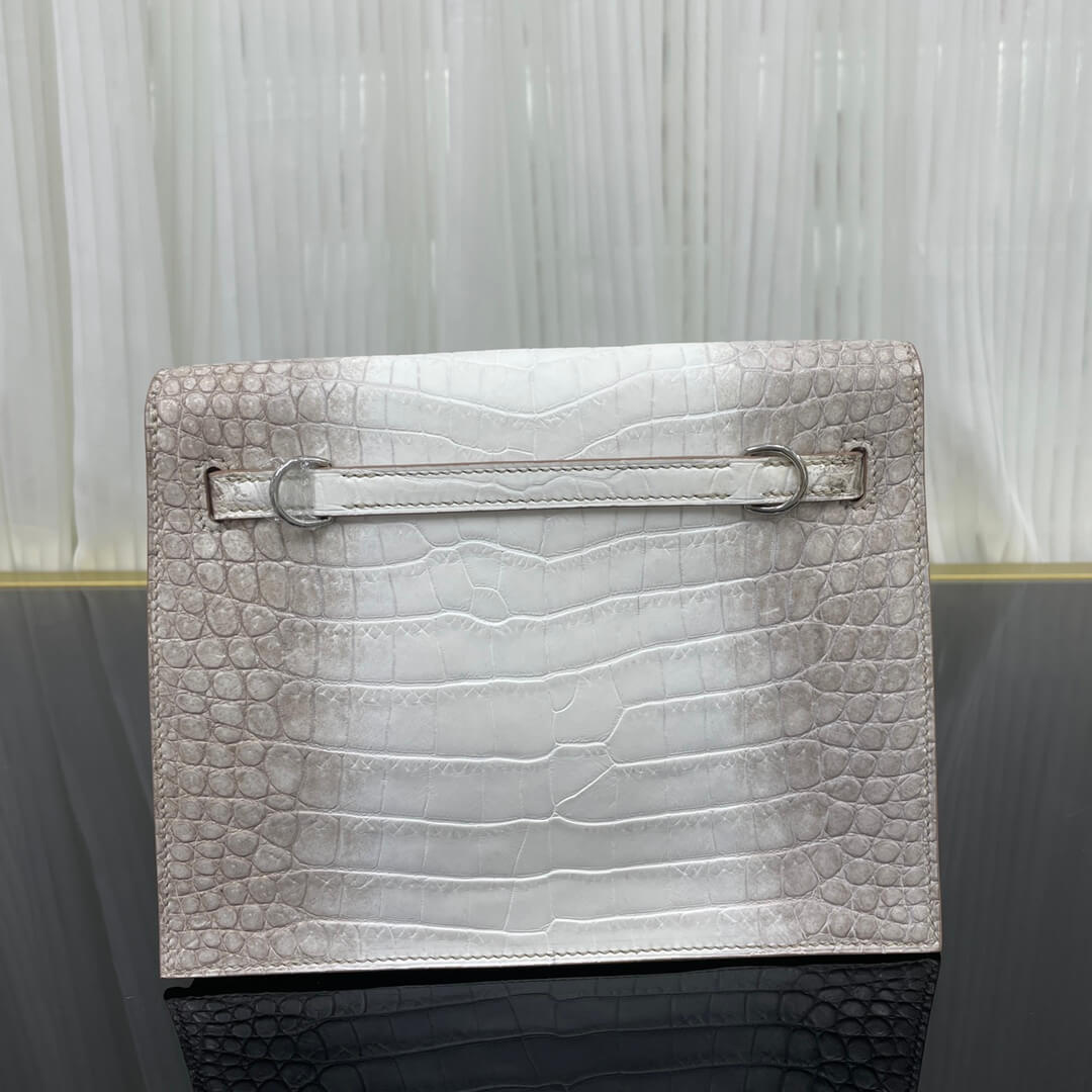 Imported crocodile matte belly Kelly Danse Himalayan white dance bag size; 22X17X7💕