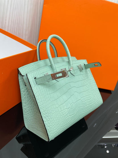 The latest 🆕Birkin20 imported American crocodile leather matte on the outside seam, hand-sewn wax thread🔥