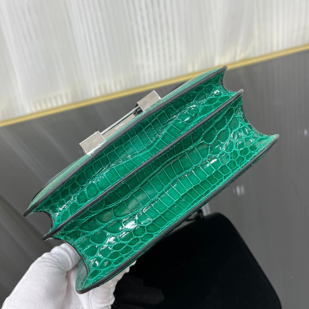 Kangkang 19 stewardess bag imported, Nile crocodile emerald green handmade beeswax thread❤️