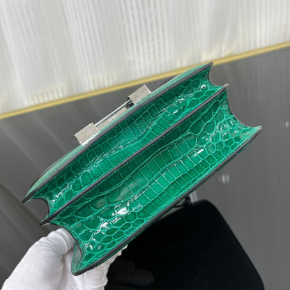 Kangkang 19 stewardess bag imported, Nile crocodile emerald green handmade beeswax thread❤️