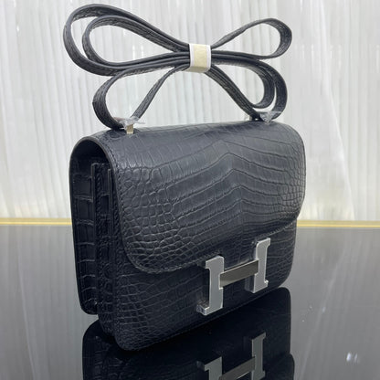 19cm Kangkang matte crocodile belly, silver buckle, hand-sewn beeswax thread 💗