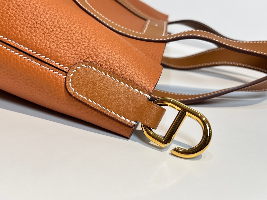 𝐈𝐧 𝐭𝐡𝐞 𝐥𝐨𝐨𝐩 / 𝐩𝐢𝐜𝐨𝐭𝐢𝐧18: golden brown