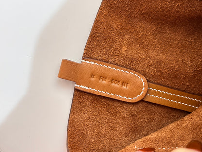 𝐈𝐧 𝐭𝐡𝐞 𝐥𝐨𝐨𝐩 / 𝐩𝐢𝐜𝐨𝐭𝐢𝐧18: golden brown