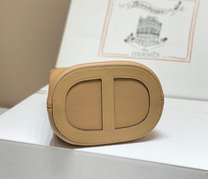 𝐈𝐧 𝐭𝐡𝐞 𝐥𝐨𝐨𝐩 / 𝐩𝐢𝐜𝐨𝐭𝐢𝐧18: biscuit color