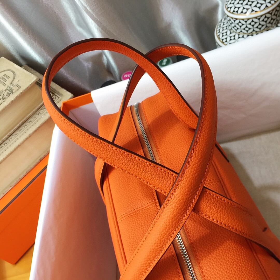 H Victoria Victoria: Orange