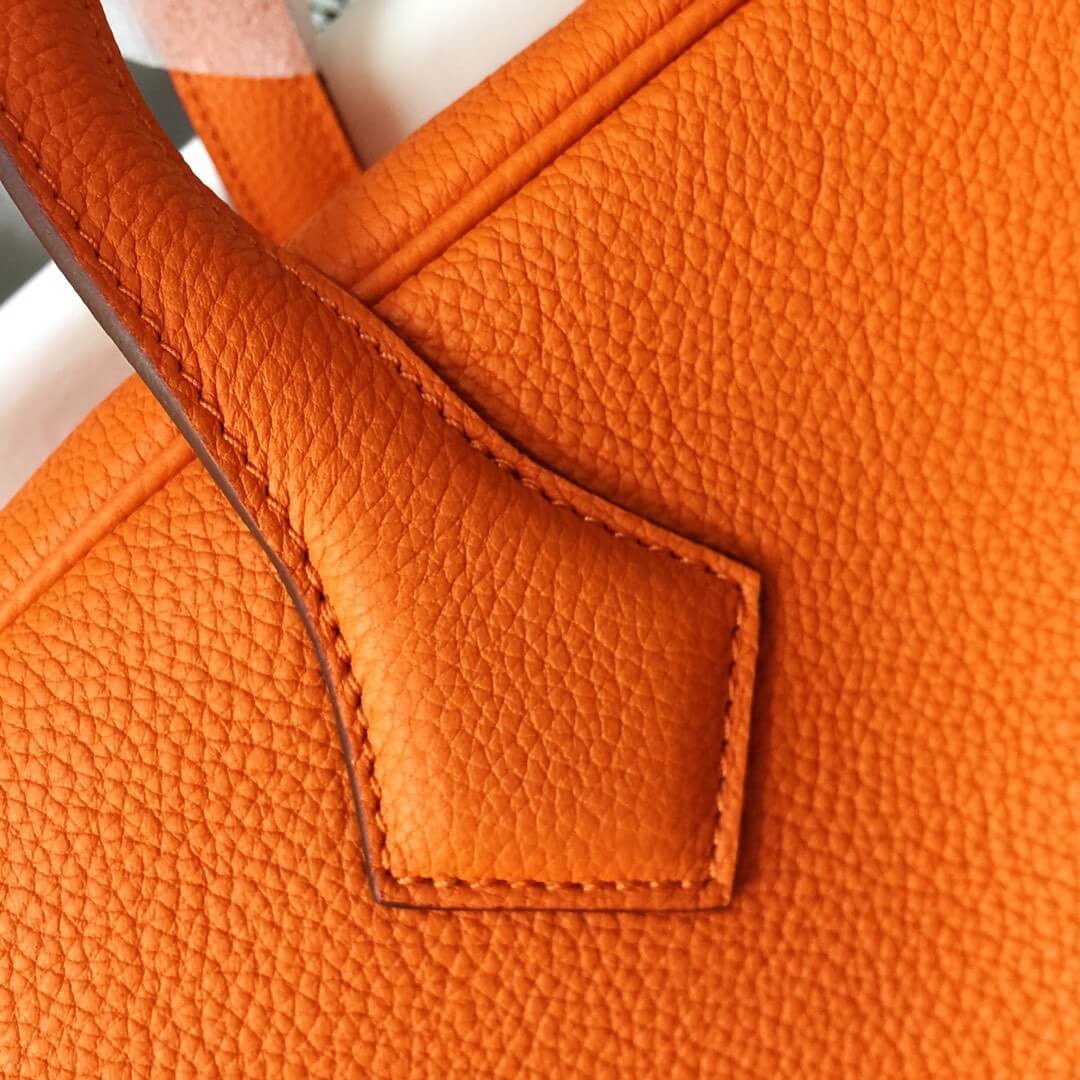 H Victoria Victoria: Orange