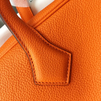 H Victoria Victoria: Orange