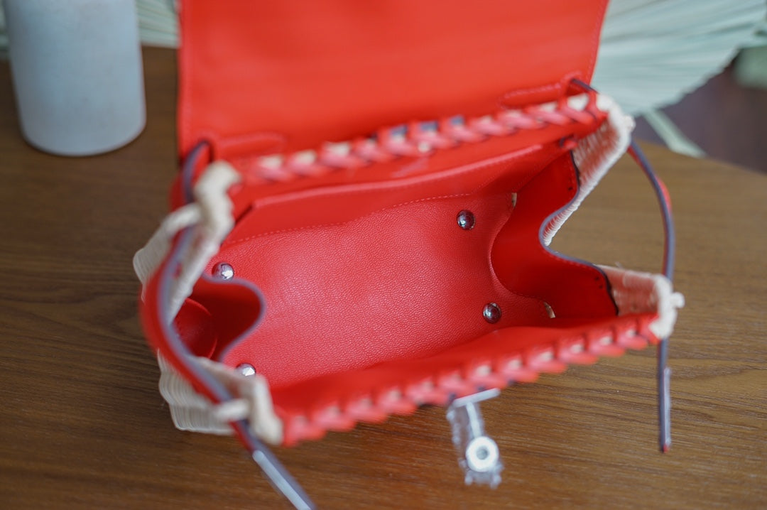 kelly Picnc: heart red