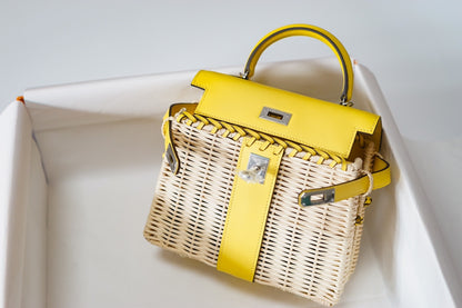 kelly picnc: amber yellow