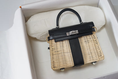 kelly picnc: black