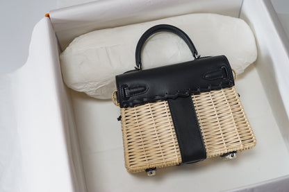 kelly picnc: black