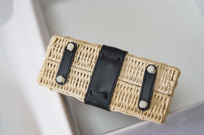 kelly picnc: black