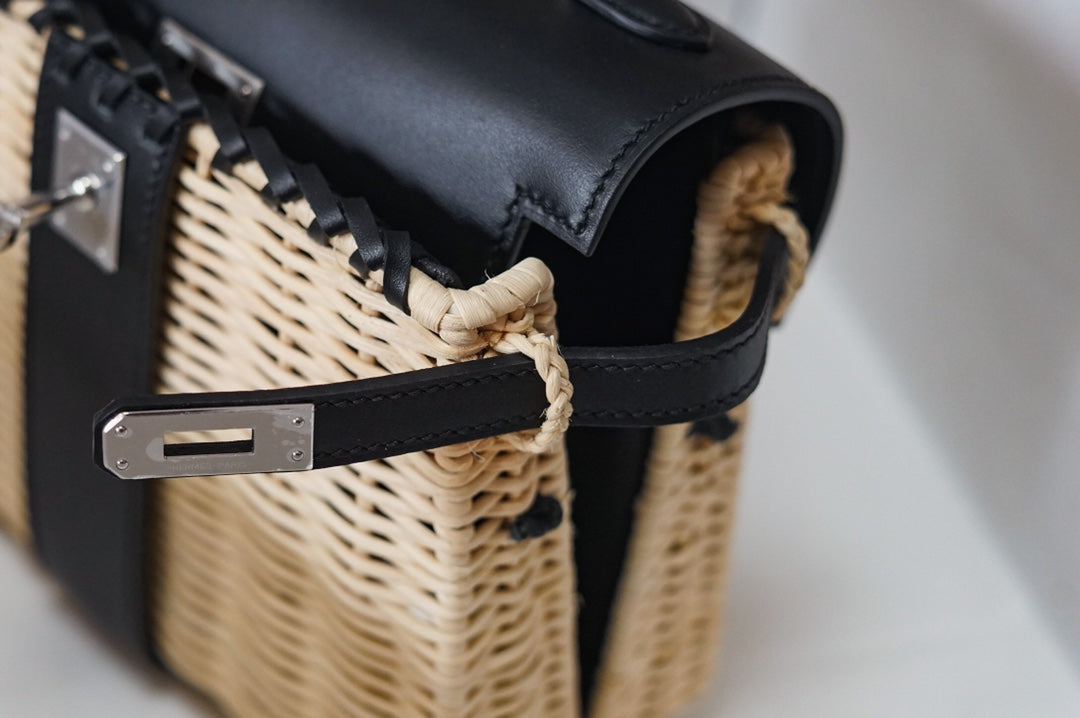 kelly picnc: black