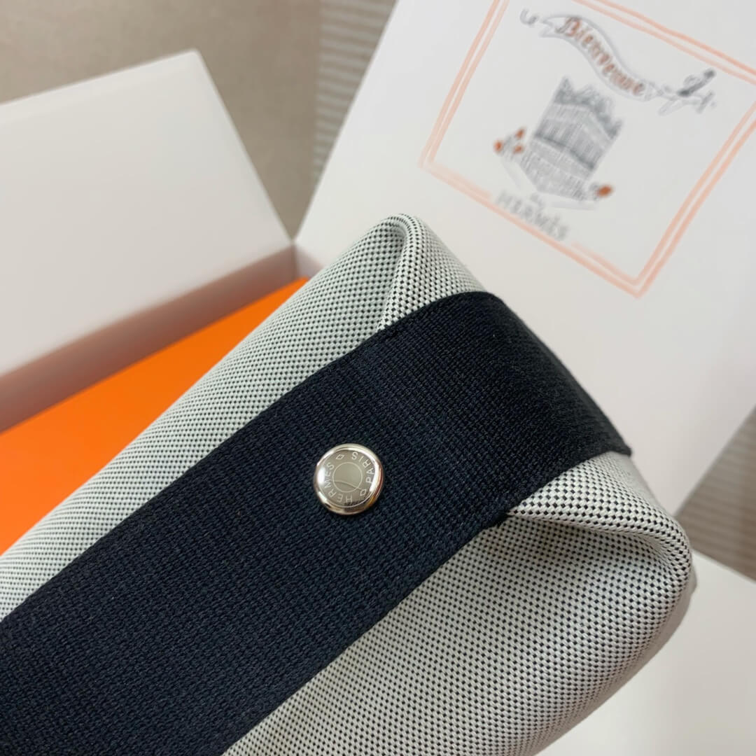 Trousse Bride-A-Brace