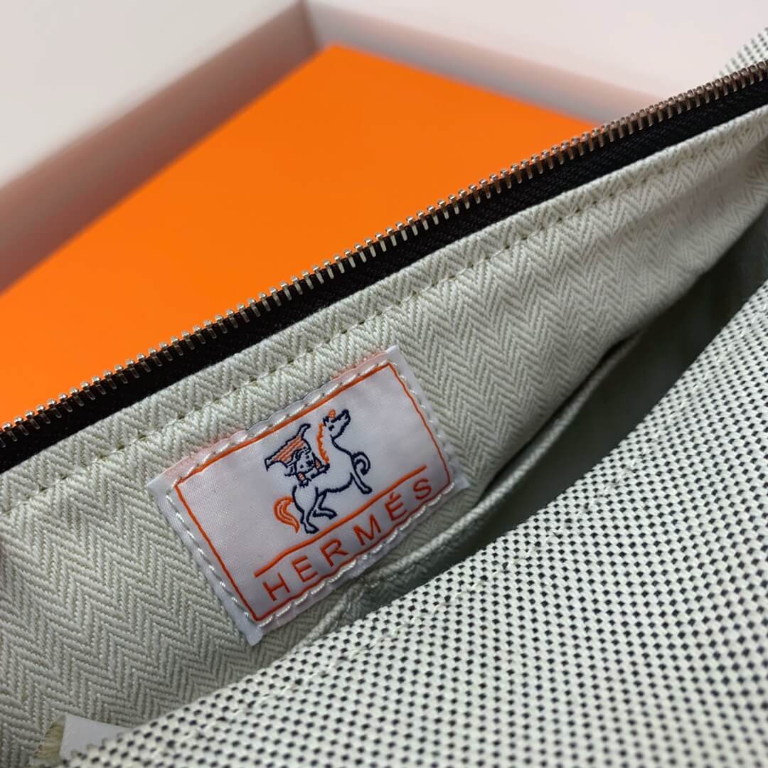 Trousse Bride-A-Brace