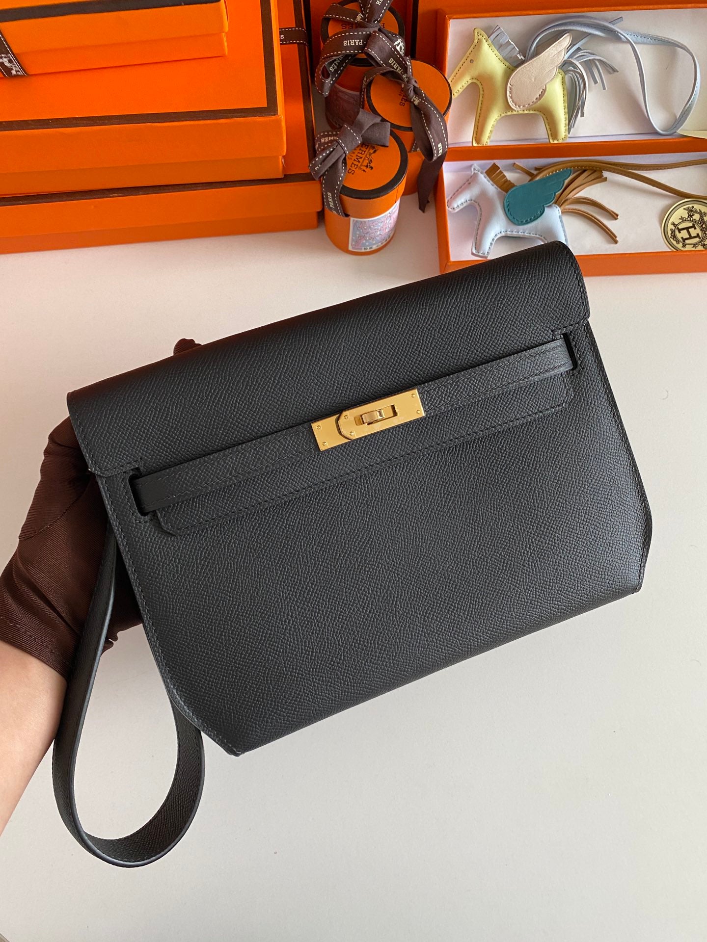 Kelly Depeches 25cm: Black