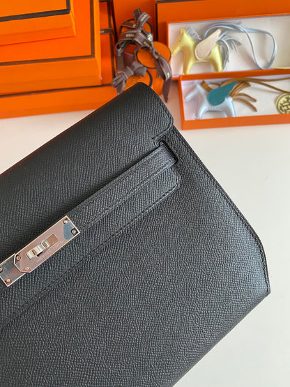 Kelly Depeches 25cm: Black