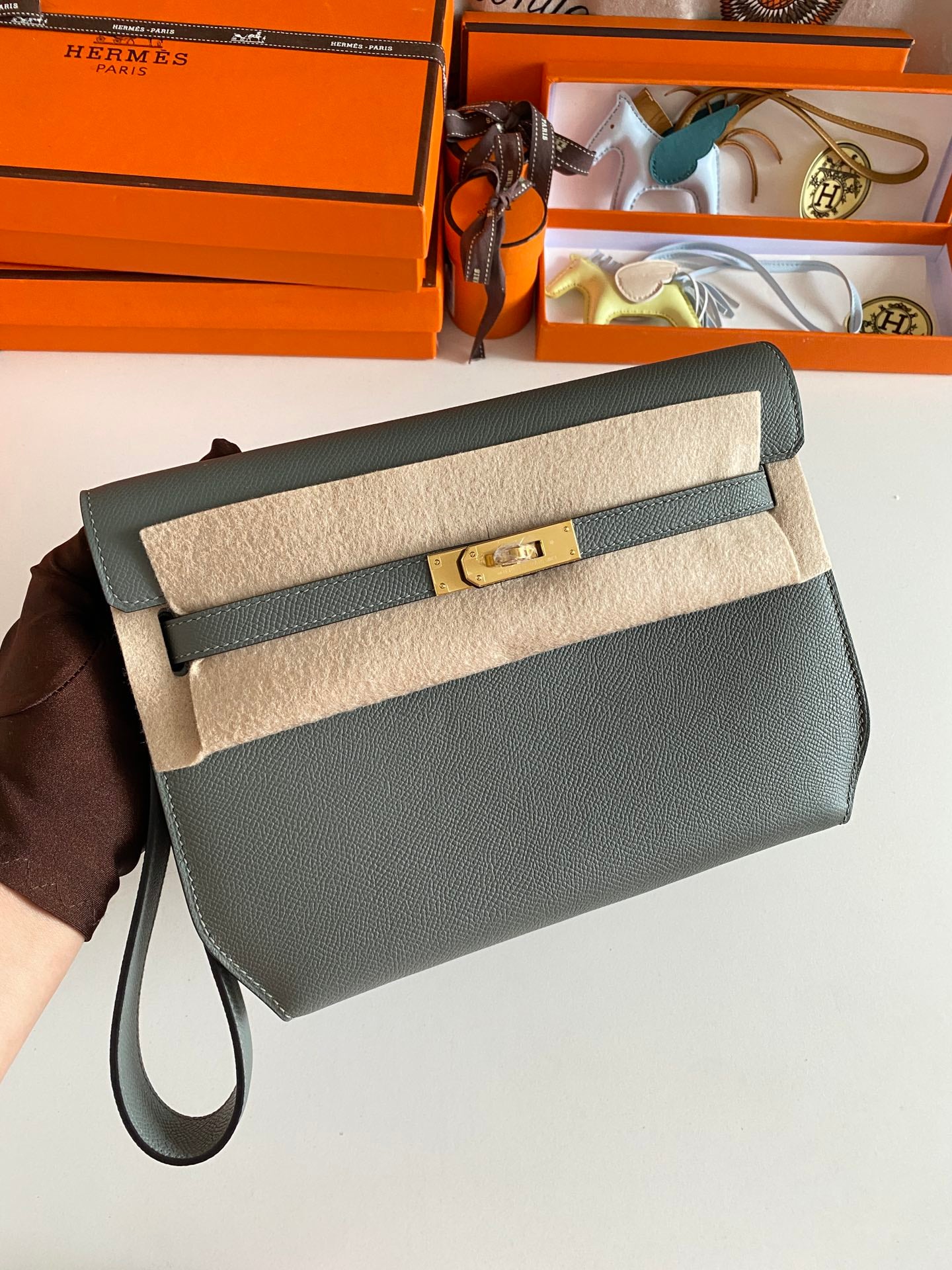 Kelly Depeches 25cm: Almond Green
