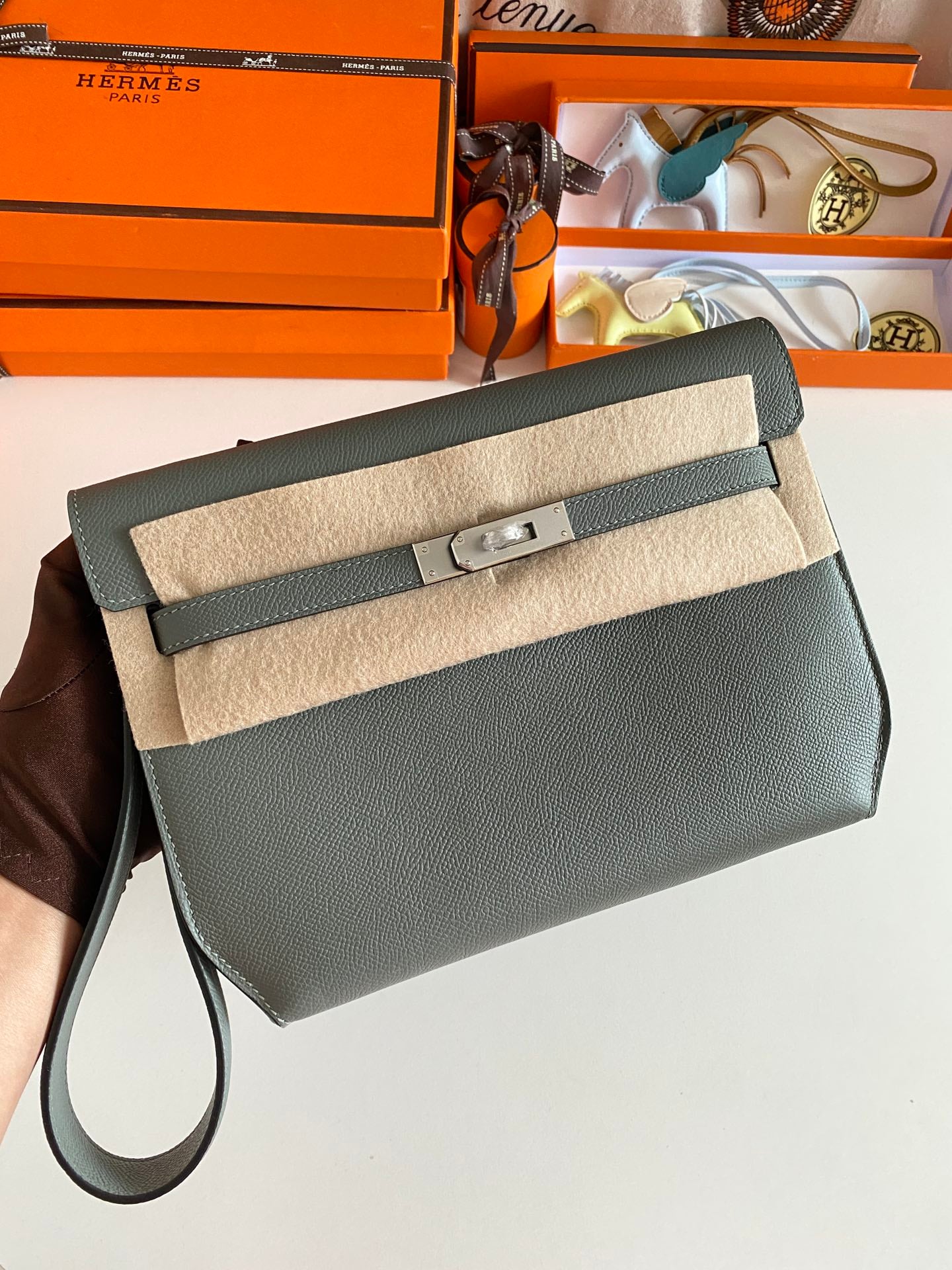Kelly Depeches 25cm: Almond Green