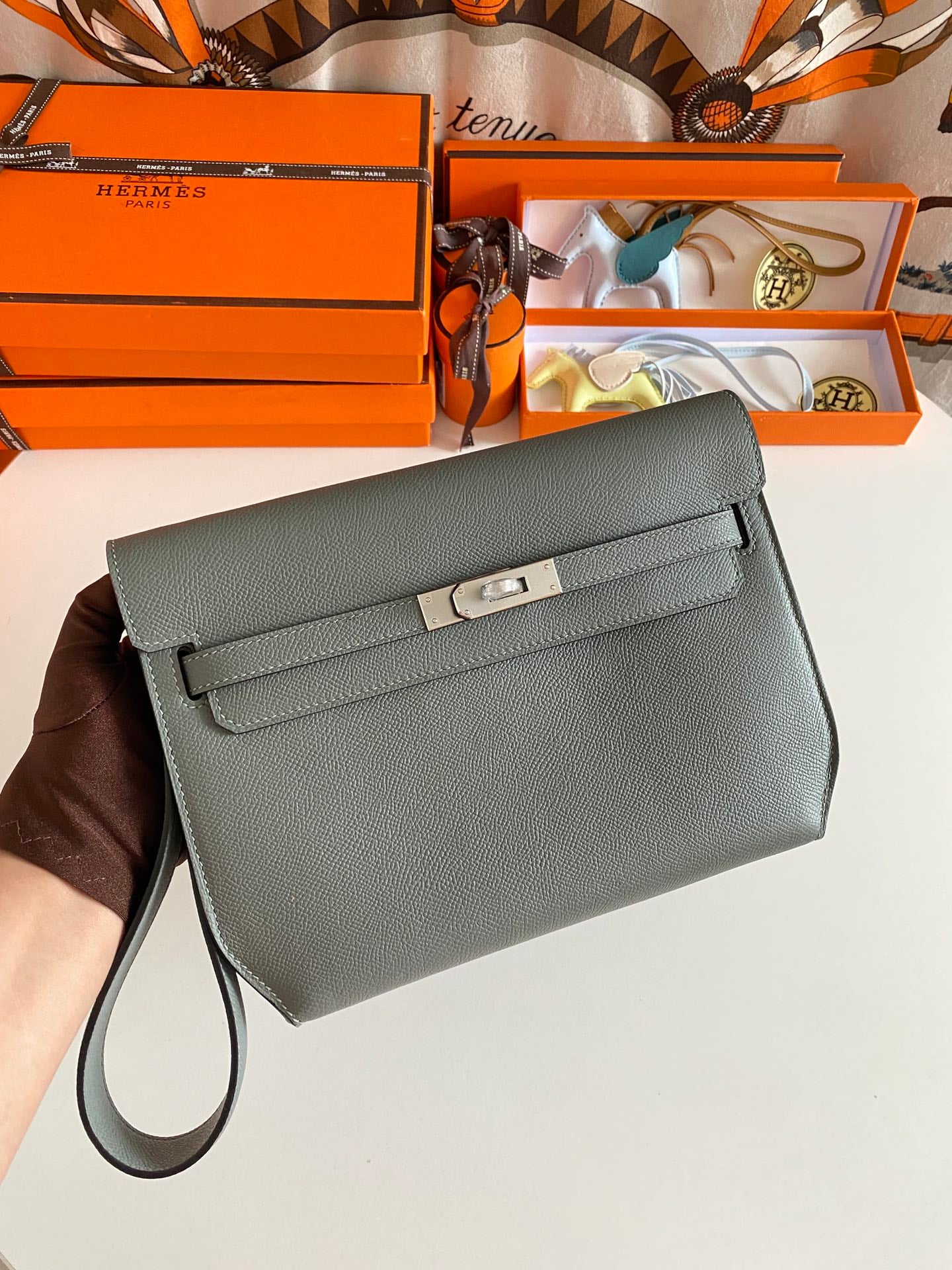Kelly Depeches 25cm: Almond Green