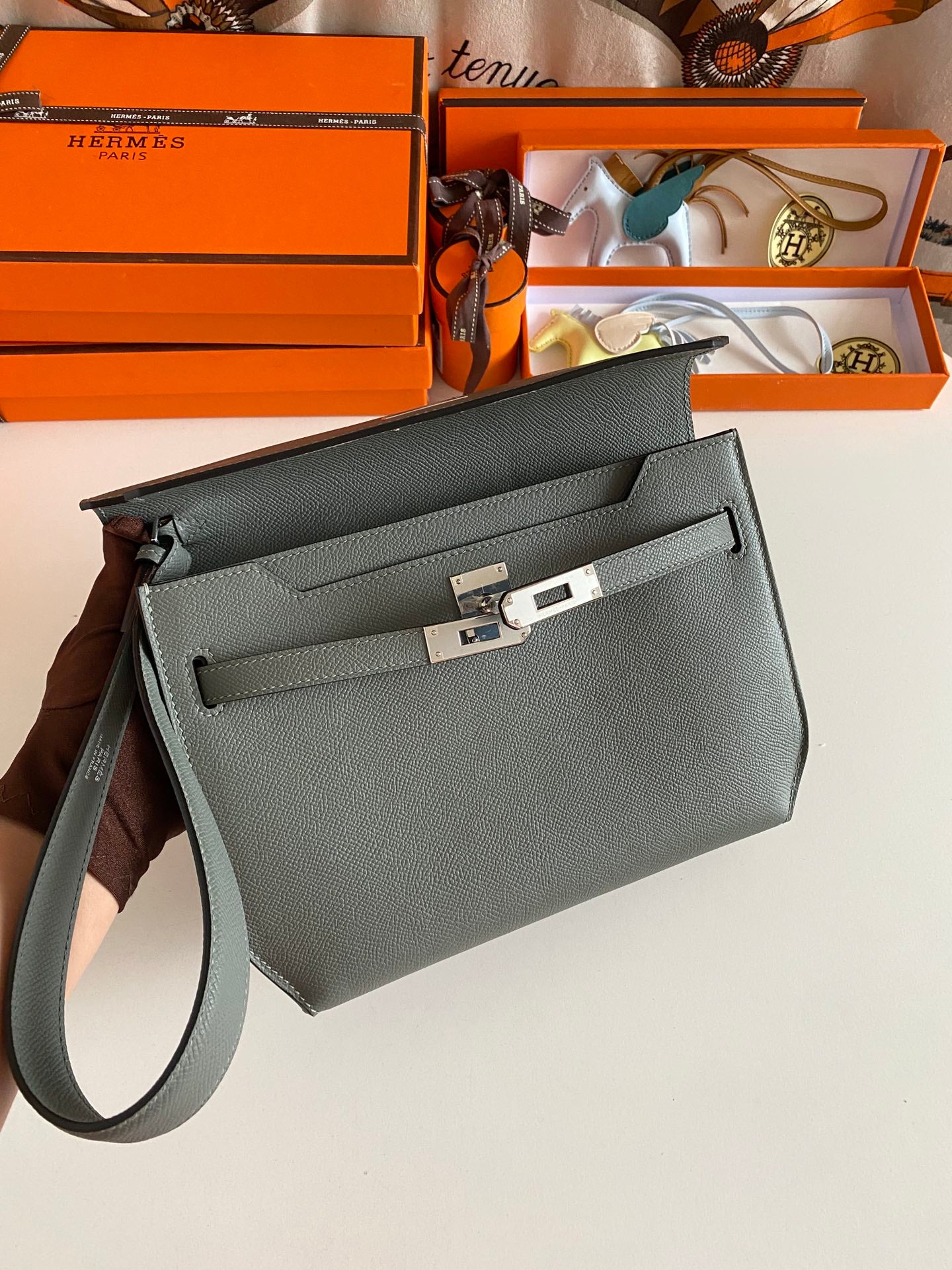 Kelly Depeches 25cm: Almond Green