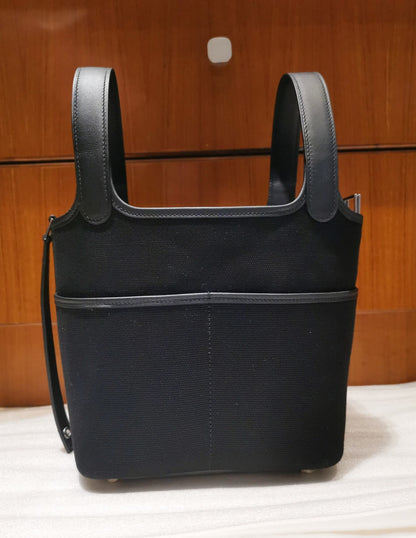 picotin 18 cargo