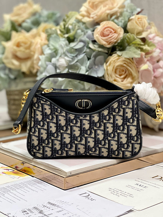 Dior❤30 MONTAIGNE HOBO AVENUE mini handbag "old flower"