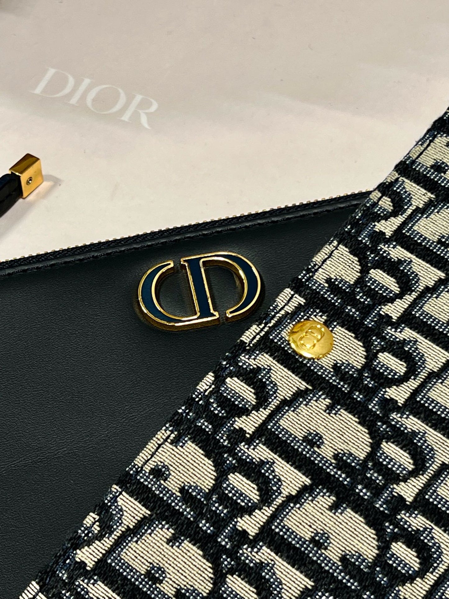Dior❤30 MONTAIGNE HOBO AVENUE mini handbag "old flower"