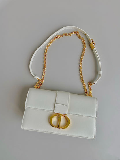 𝗗𝗶𝗼𝗿 𝗠𝗼𝗻𝘁𝗮𝗶𝗴𝗻𝗲Montaigne 30 full leather chain terms