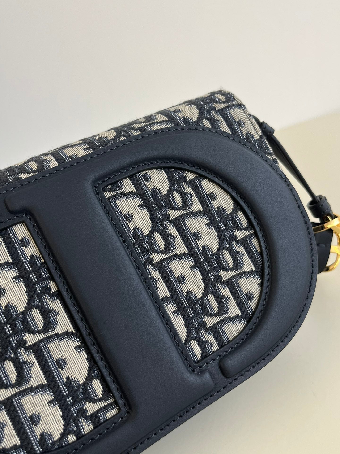 Spot goods! ️ The latest Signature series