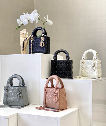 Lady dior extreme black diamond cannage pattern Diana 🔜 adds a lot of aura compared to the classic lady