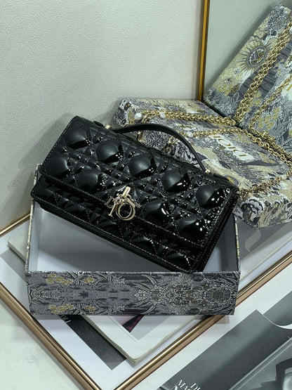 Explosive [Celebration] return 0604 Lady Di❤r 💕Cannage Clutch Bag 💕 21cm