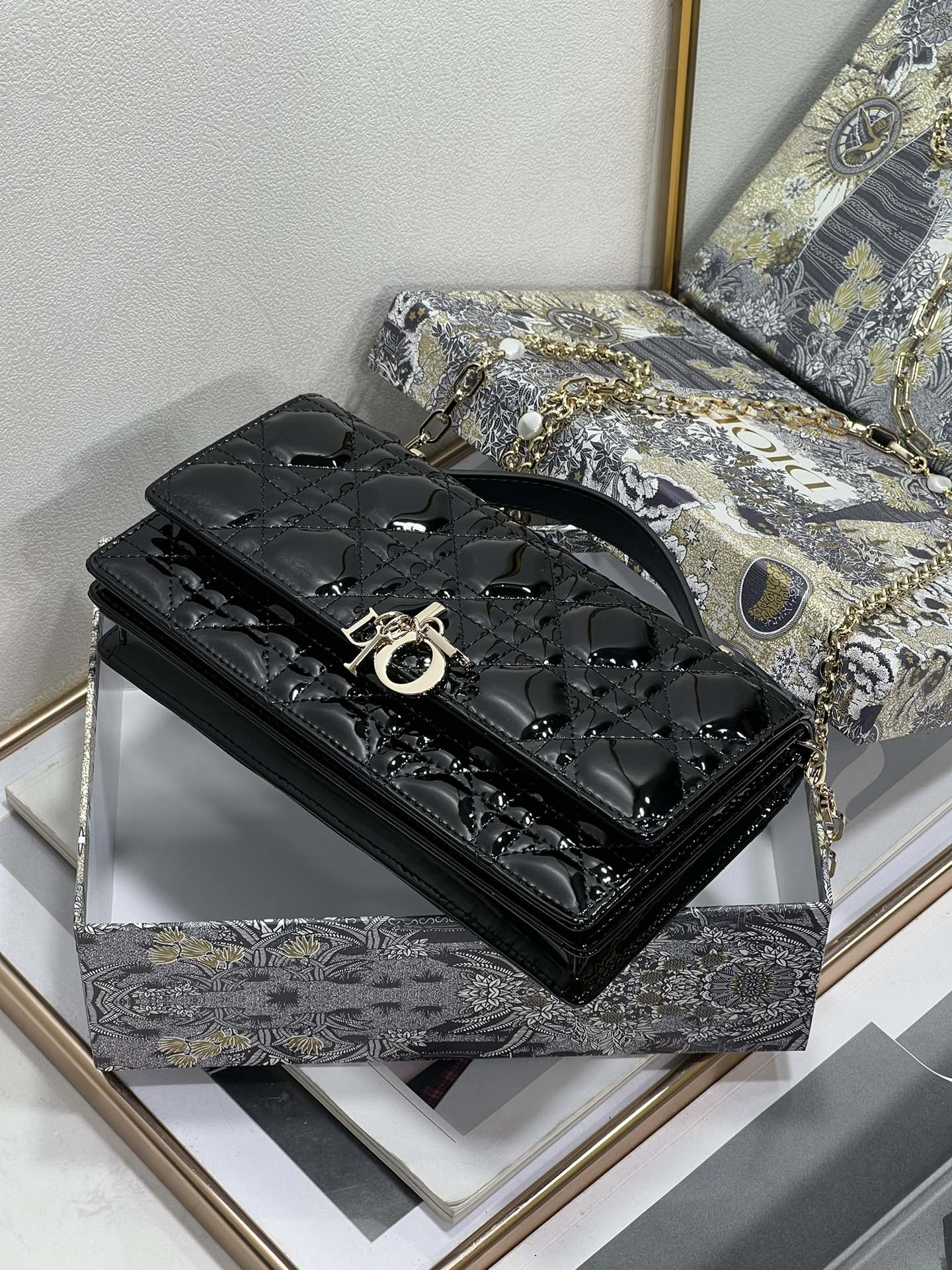 Explosive [Celebration] return 0604 Lady Di❤r 💕Cannage Clutch Bag 💕 21cm