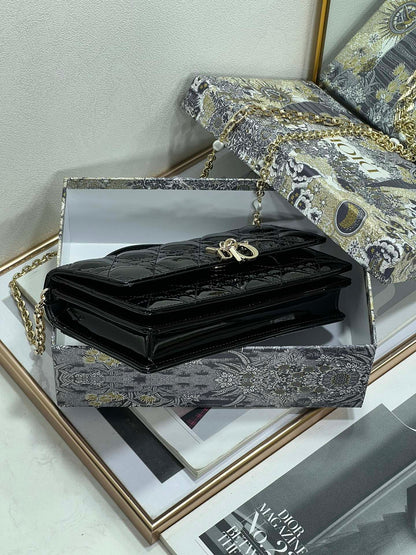 Explosive [Celebration] return 0604 Lady Di❤r 💕Cannage Clutch Bag 💕 21cm