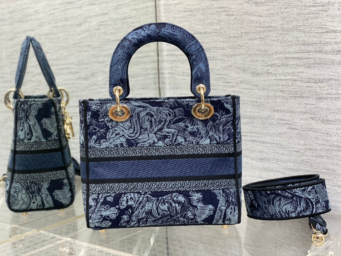 The latest denim blue tiger Princess Diana five grid spot‼