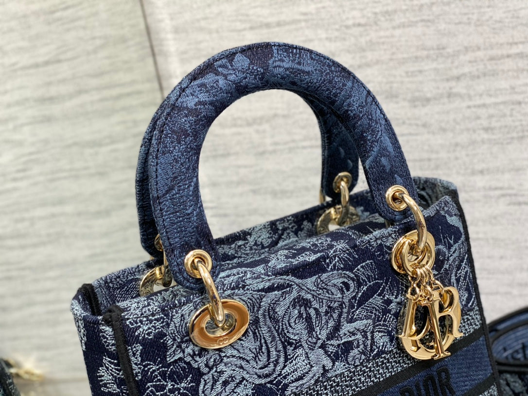 The latest denim blue tiger Princess Diana five grid spot‼