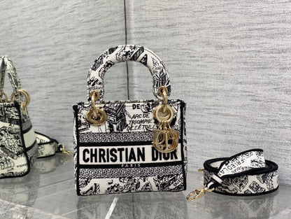 Princess Diana's miniature Paris map goods‼