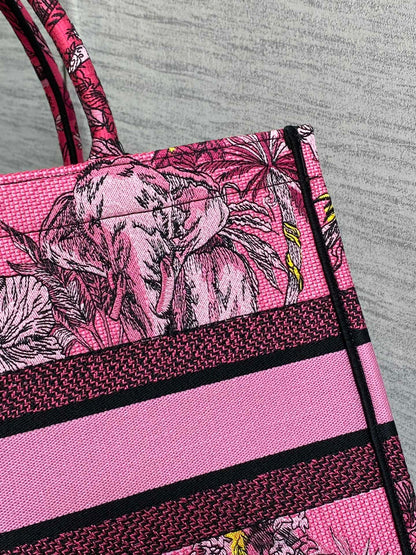 Tote's latest concept zoo spring and summer series