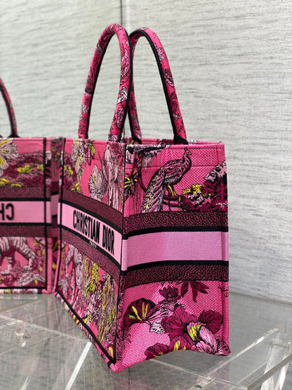 Tote's latest concept zoo spring and summer series