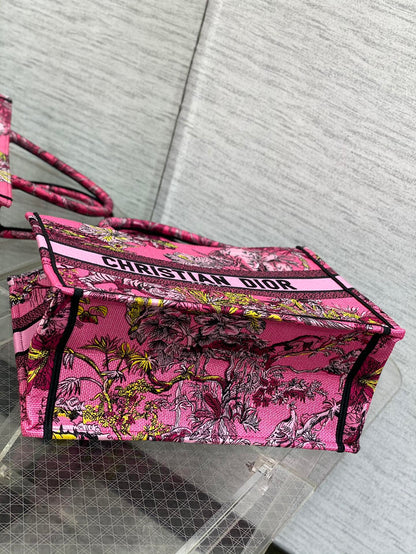 Tote's latest concept zoo spring and summer series