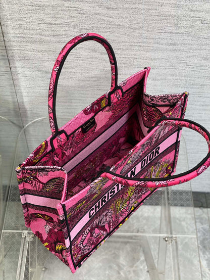 Tote's latest concept zoo spring and summer series