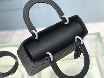 Lady Dior cannage pattern matte calfskin clamshell handbag,