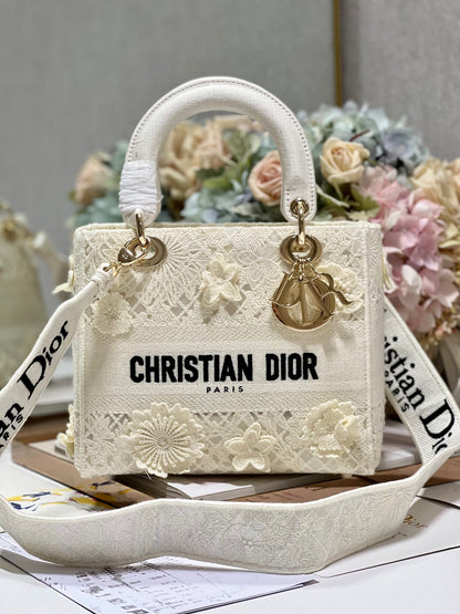 [Fish silk white 💯 five-grid embroidery Diana]