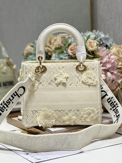 [Fish silk white 💯 five-grid embroidery Diana]