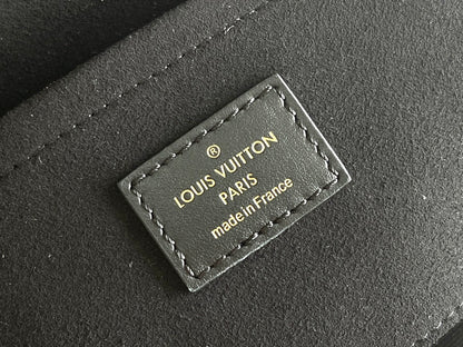 Premium all-steel hardware original leather M44141