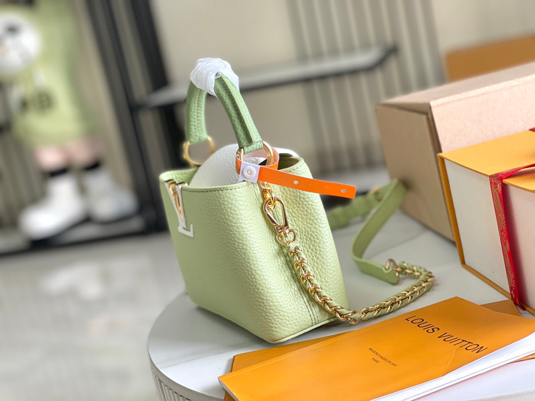 Premium with a full set of packaging [premium boutique original leather 💋 M53963 avocado green gold buckle]