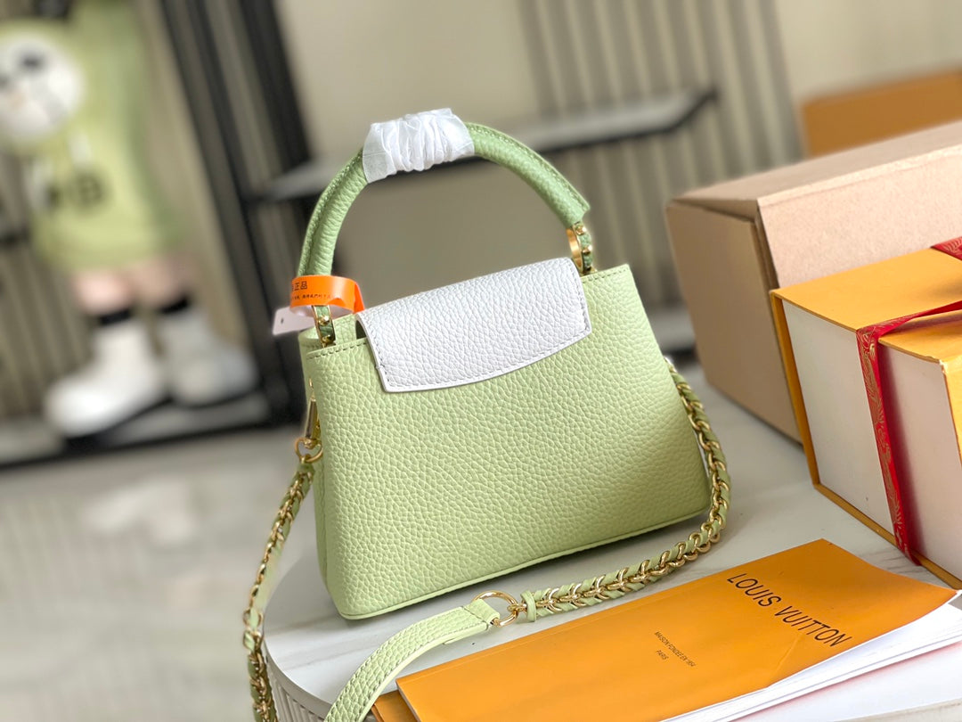 Premium with a full set of packaging [premium boutique original leather 💋 M53963 avocado green gold buckle]