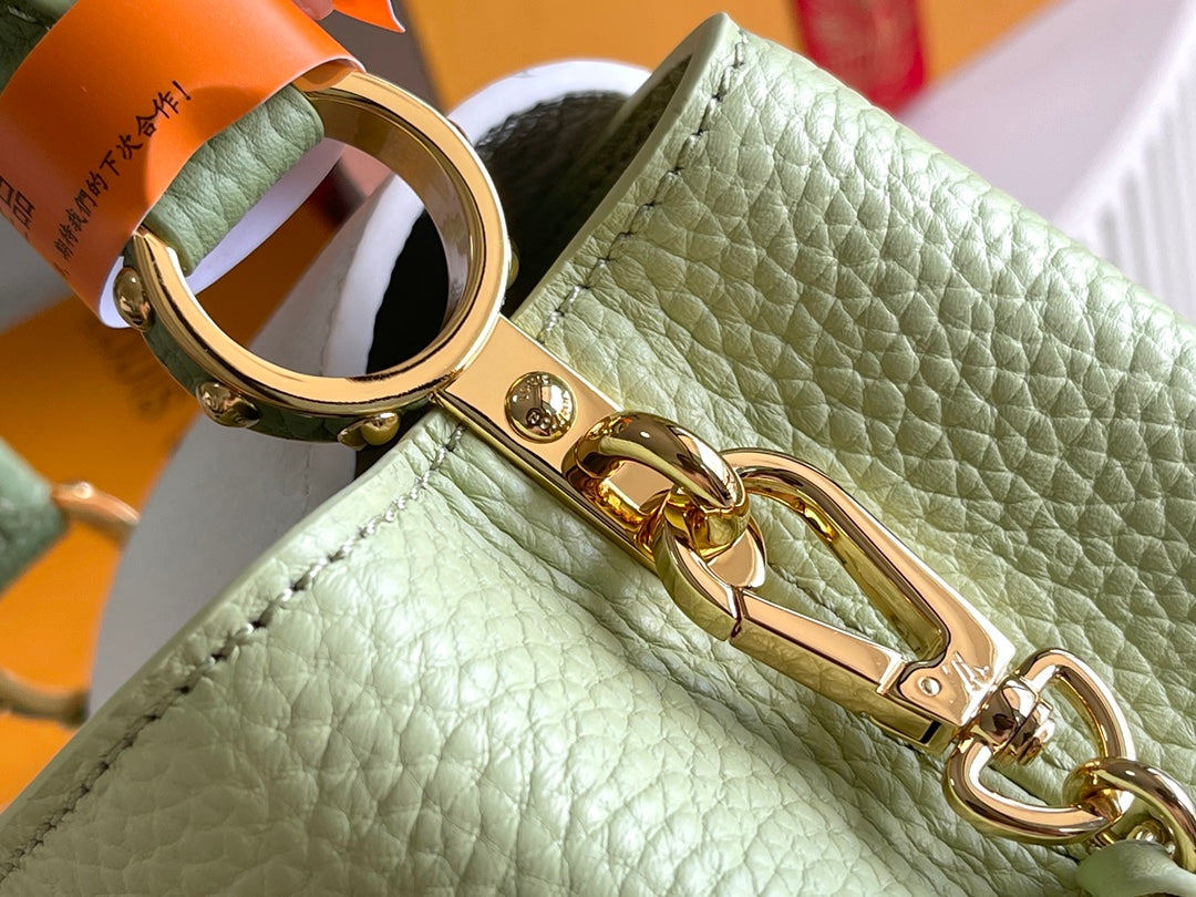 Premium with a full set of packaging [premium boutique original leather 💋 M53963 avocado green gold buckle]