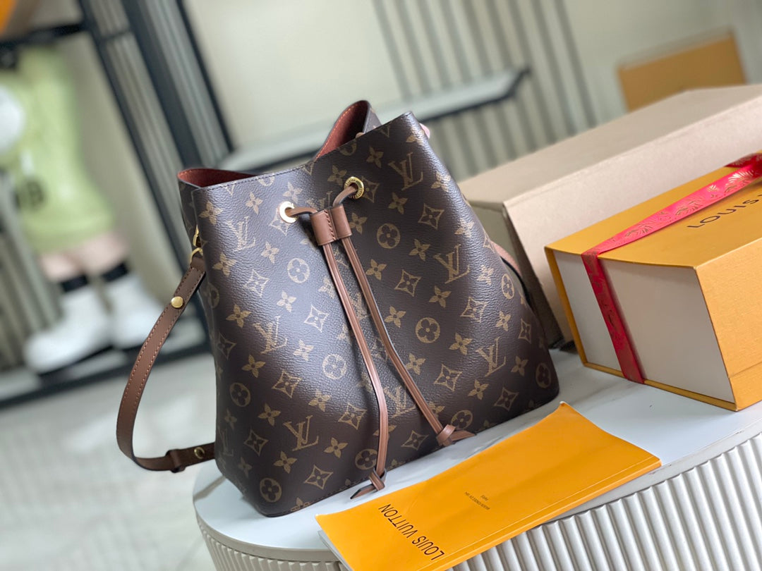 Premium with a full set of packaging [premium all-steel hardware original leather] M44887 presbyopic caramel color