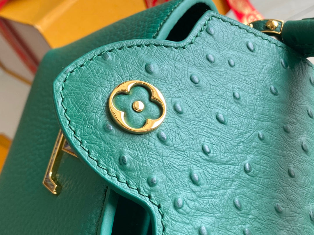 【Premium boutique original leather 💋 M21164 emerald with ostrich shell buckle】